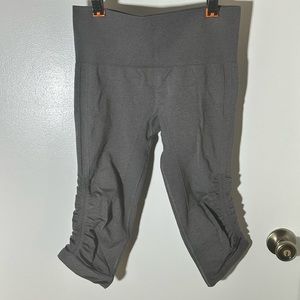 Lululemon cropped leggings bundle of 2 pair